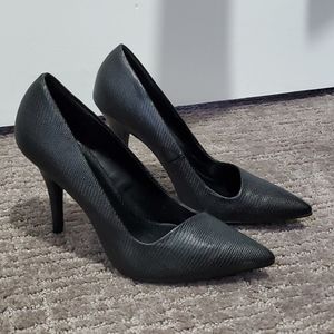 Black textured heels